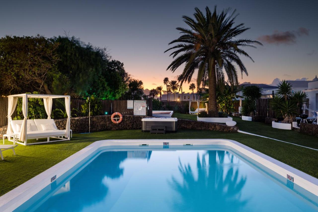 Villas New Lanzasuites Playa Blanca  Exterior foto